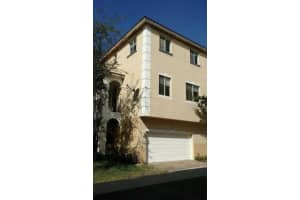 2873 S Oasis Dr, Boynton Beach, FL 33426, Sold 08/12/20