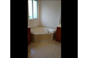 2873 S Oasis Dr, Boynton Beach, FL 33426, Sold 08/12/20