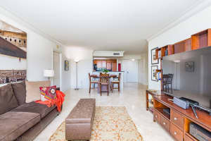 99 SE Mizner Blvd, Boca Raton, FL 33432, Sold 05/25/21