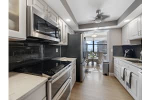 3200 S Ocean Blvd APT C401, Palm Beach, FL 33480, Sold 11/30/20