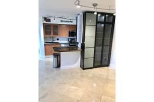 1050 SE 15th St, Fort Lauderdale, FL 33316, Sold 10/07/20