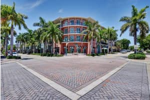 225 NE 1st St, Delray Beach, FL 33444, Sold 08/21/20