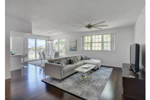 225 NE 1st St, Delray Beach, FL 33444, Sold 08/21/20