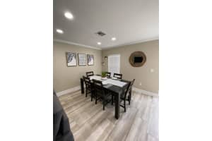 8913 NW 53rd St, Sunrise, FL 33351, Sold 08/17/20