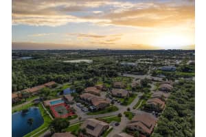 311 Maplecrest Cir, Jupiter, FL 33458, Sold 08/14/20