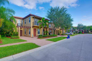 2780 Eagle Rock Cir, Royal Palm Beach, FL 33411, Sold 08/14/20