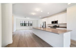 5 Windward Ln, Boynton Beach, FL 33435, Sold 08/10/20