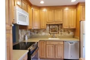 717 US-1, Jupiter, FL 33477, Sold 08/31/20