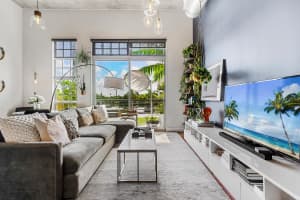 185 NE 4th Ave, Delray Beach, FL 33483, Sold 01/29/21