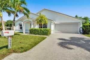 1223 Baycourt Isle, Greenacres, FL 33413, Sold 08/07/20