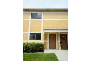 409 Palm Cir E, Pembroke Pines, FL 33025, Sold 07/31/20