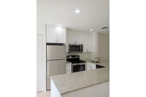 409 Palm Cir E, Pembroke Pines, FL 33025, Sold 07/31/20