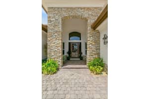 9826 SE Sandpine Ln, Hobe Sound, FL 33455, Sold 10/15/20