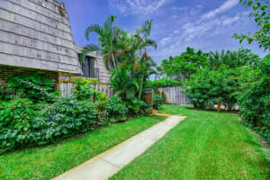 1644 Forest Lakes Cir, West Palm Beach, FL 33406, Sold 08/26/20