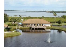 6232 E Mirror Lake Dr, Sebastian, FL 32958, Sold 08/13/20