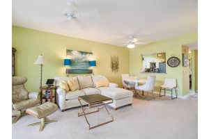 6232 E Mirror Lake Dr, Sebastian, FL 32958, Sold 08/13/20