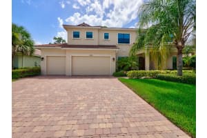 2732 NW Crystal Lake Dr, Jensen Beach, FL 34957, Sold 08/27/20
