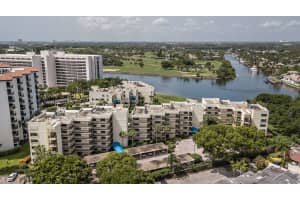 374 Golfview Rd, North Palm Beach, FL 33408, Sold 08/12/20