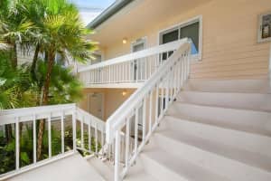 554 NE Plantation Rd, Stuart, FL 34996, Sold 09/10/20