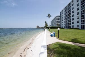 401 Lake Shore Dr, West Palm Beach, FL 33403, Sold 01/14/21