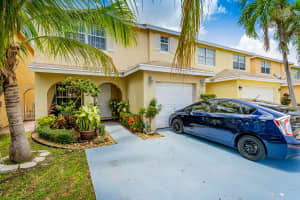 4027 Eastridge Dr, Pompano Beach, FL 33064, Sold 11/09/20