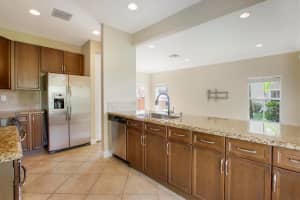 263 Lake Monterey Cir, Boynton Beach, FL 33426, Sold 08/07/20