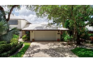 5272 Boca Marina Cir S, Boca Raton, FL 33487, Sold 11/24/20