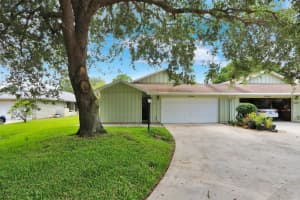 12716 SE Pinehurst Ct, Hobe Sound, FL 33455, Sold 10/07/20