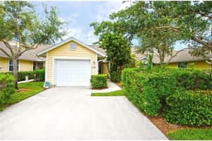 492 6th St, Vero Beach, FL 32962, Sold 09/02/20