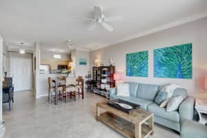 616 Clearwater Park Rd, West Palm Beach, FL 33401, Sold 11/06/20