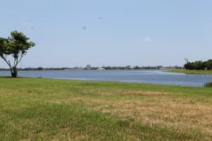 1800 Embassy Dr, West Palm Beach, FL 33401, Sold 12/23/20