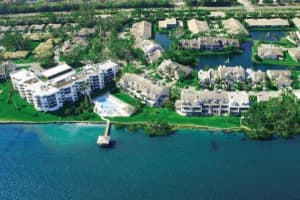 127 N Lakeshore Dr, Hypoluxo, FL 33462, Sold 09/11/20