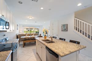 520 SW Glen Crest Way, Stuart, FL 34997, Sold 08/27/20