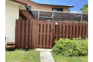 4253 Landar Dr, Lake Worth, FL 33463, Sold 08/21/20