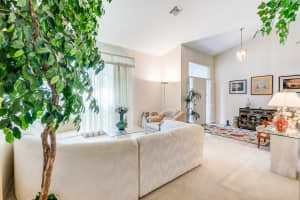 1007 Pine Lake Cir, Palm Beach Gardens, FL 33418, Sold 08/24/20
