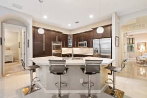 2120 Wells Pl, Palm Beach Gardens, FL 33418, Sold 09/25/20