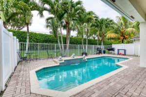 6795 Lantern Key Dr, Lake Worth, FL 33463, Sold 10/02/20