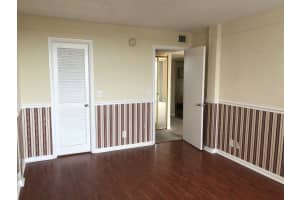 470 Executive Center Dr, West Palm Beach, FL 33401, Sold 09/24/20