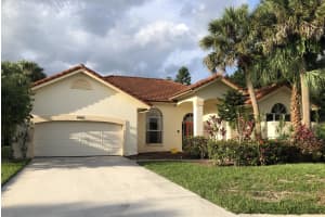 9050 Cypress Hollow Dr, Palm Beach Gardens, FL 33418, Sold 08/28/20