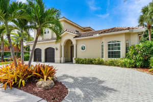 400 SW 17th St, Boca Raton, FL 33432, Sold 08/04/20