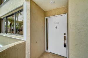 8200 Lakeshore Dr, Hypoluxo, FL 33462, Sold 01/06/21