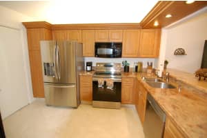 10080 Andrea Ln, Boynton Beach, FL 33437, Sold 09/15/20