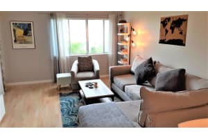 818 SW 9th St Cir, Boca Raton, FL 33486, Sold 08/24/20