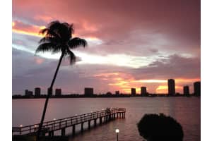 3040 Lake Shore Dr, Riviera Beach, FL 33404, Sold 09/30/20