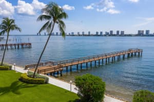 3040 Lake Shore Dr, Riviera Beach, FL 33404, Sold 09/30/20
