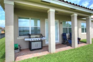 1808 Berkshire Cir SW, Vero Beach, FL 32968, Sold 09/21/20
