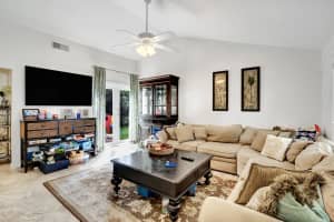 5359 Courtney Cir, Boynton Beach, FL 33472, Sold 08/25/20