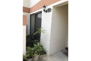 4307 SW 70th Terrace, Davie, FL 33314, Sold 10/14/20