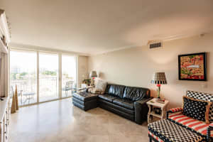99 SE Mizner Blvd, Boca Raton, FL 33432, Sold 12/03/20