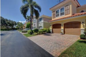 158 Las Brisas Cir, Hypoluxo, FL 33462, Sold 10/20/20